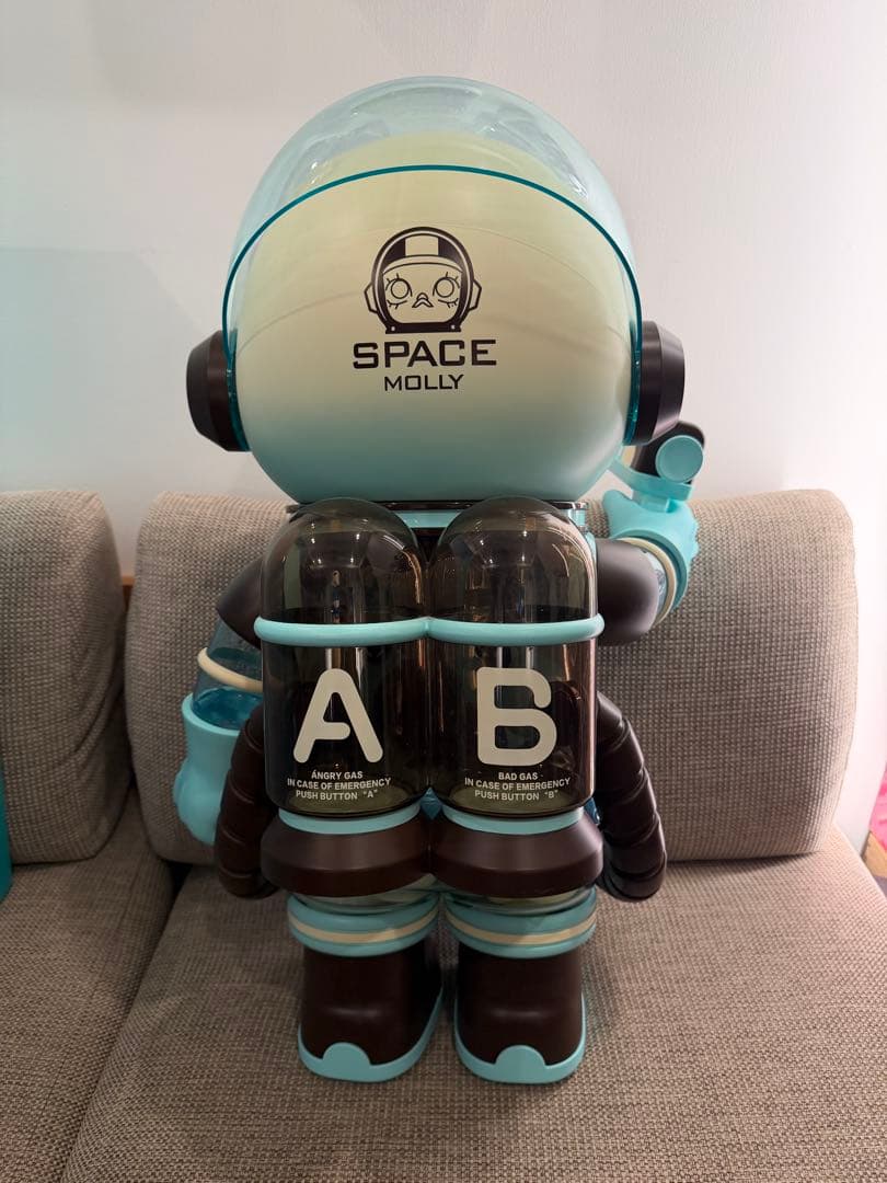 あ*ん様 美品 POP MART MEGA SPACEMOLLY 1000% ミ