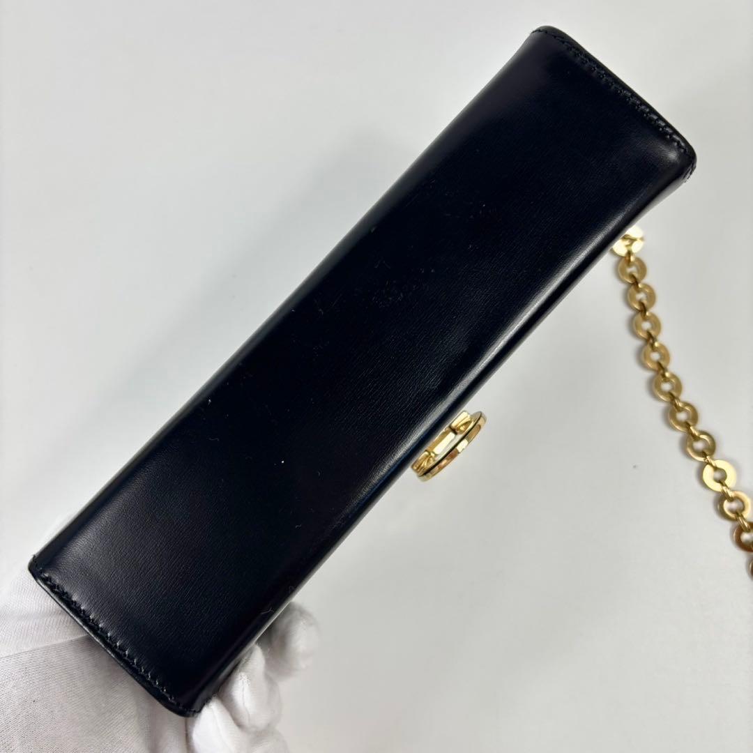 専用フェラガモ チェーン ミニ ショルダーバッグ ガンチーニ レザー 黒