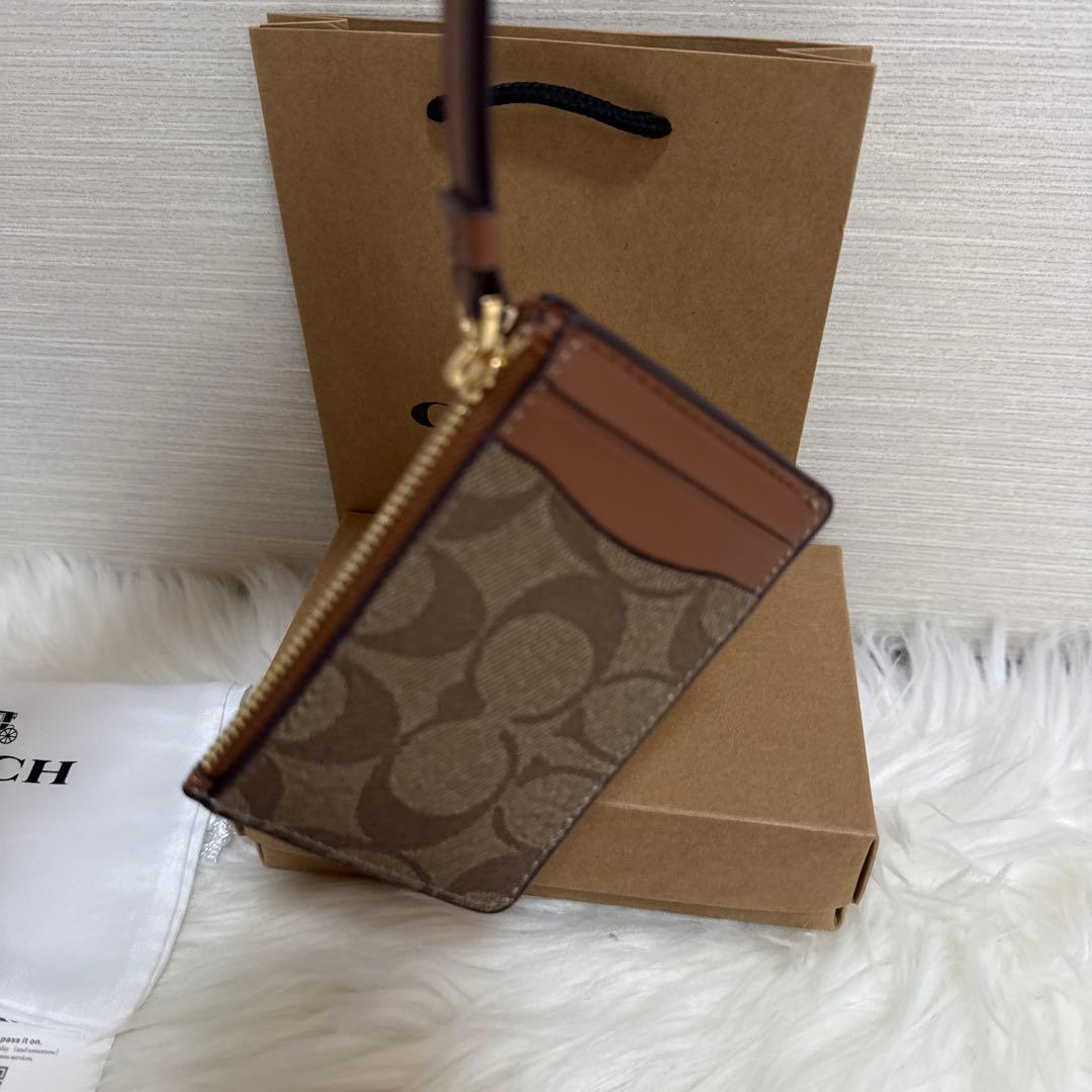 COACH ブラウンレザー ケース