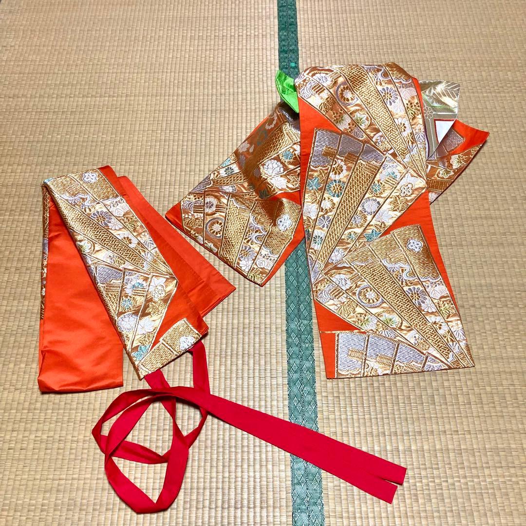 竜宮舞をんな 帯3種使用 花魁 俎板帯『紅地檜扇松葉菱添菊紋帯