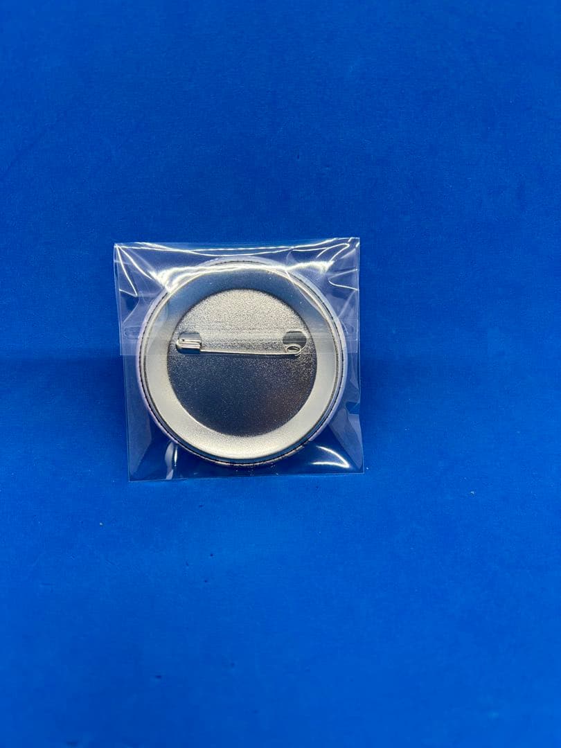 五等分の花嫁　中野三玖　ヴィレッジヴァンガード　ヴィレヴァン　缶バッジ