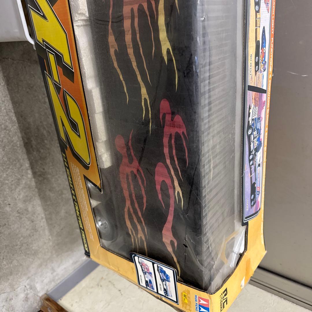 ラジコントラック、トレーラー。Trucks M-2