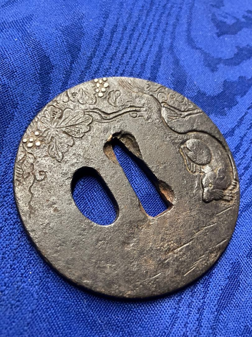 鍔　日本刀　鉄鍔　時代物　銀象嵌