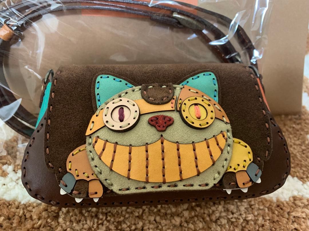 ジブリパーク限定 本革ネコバスショルダーポーチ となりのトトロ