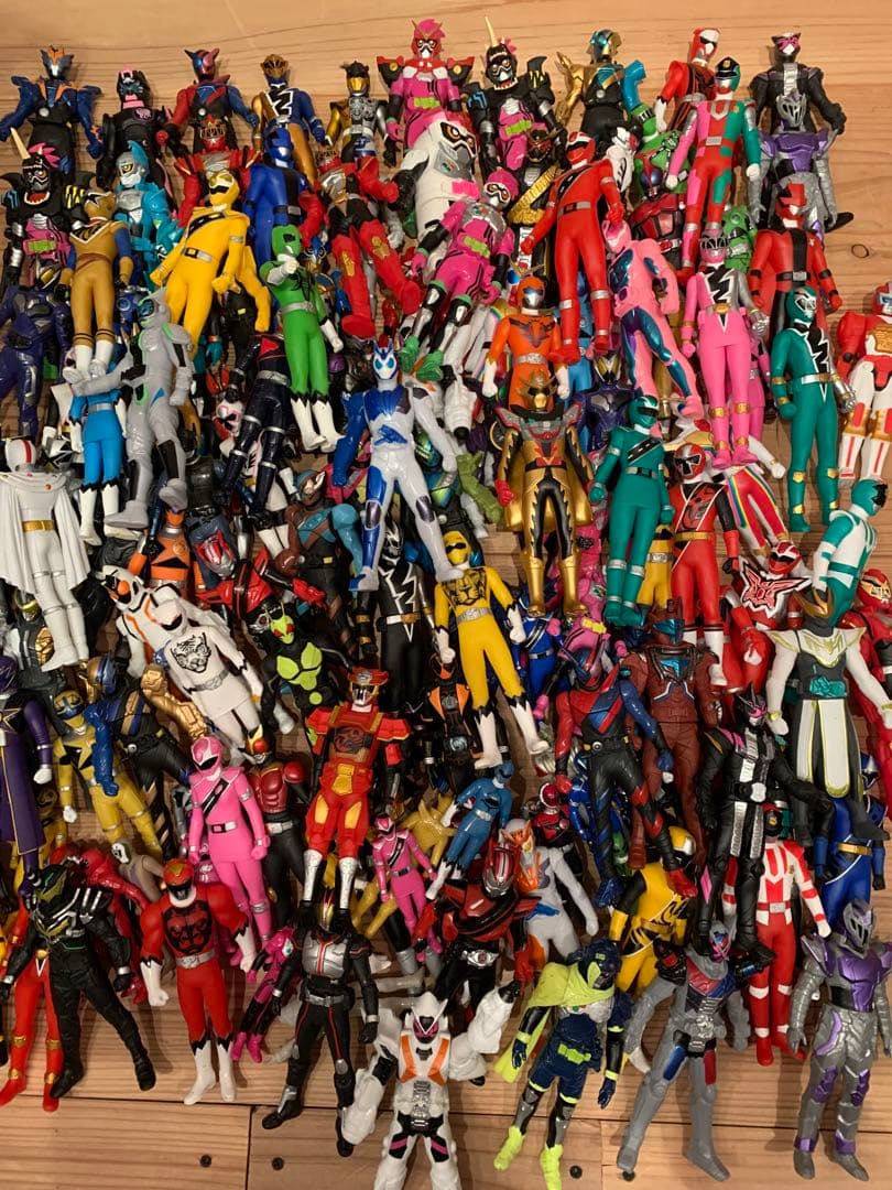 142個仮面ライダー・スーパー戦隊フィギュア・ソフビ 142個仮面ライダー・スーパー戦隊フィギュア・ソフビ 142個仮面