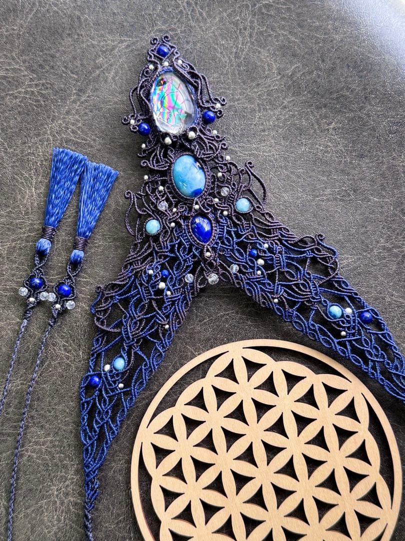 幻の石アフガナイト＆アイリスクォーツ＆ラピスラズリのマクラメ編み