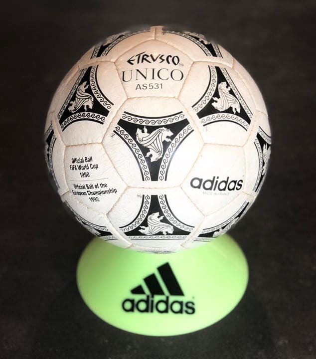 FIFAワールドカップ1990イタリア大会 公式試合球Adidas 5号球