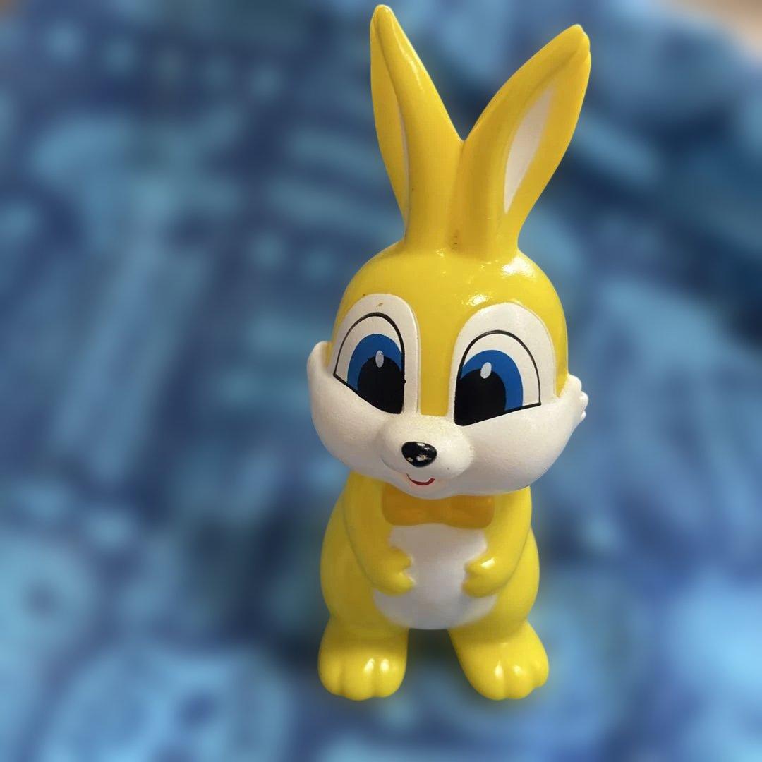 昭和レトロ エスエス製薬ピョンちゃん 黄色のウサギ型 ソフビ