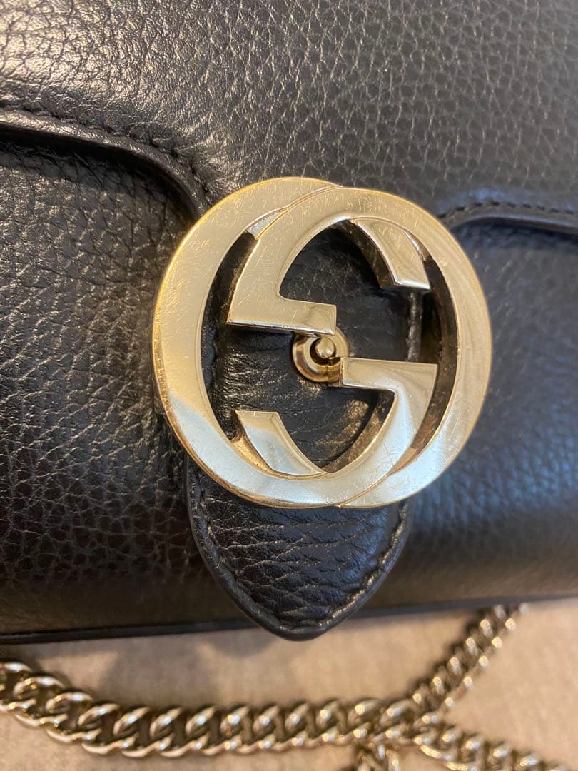 Gucci ブラックレザー ショルダーバッグ
