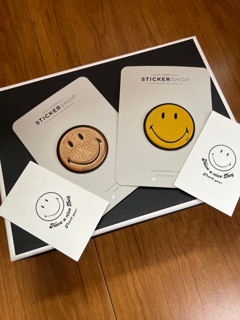 新品未使用超レアLONDON本店購入アニヤハインドマーチスマイリー革