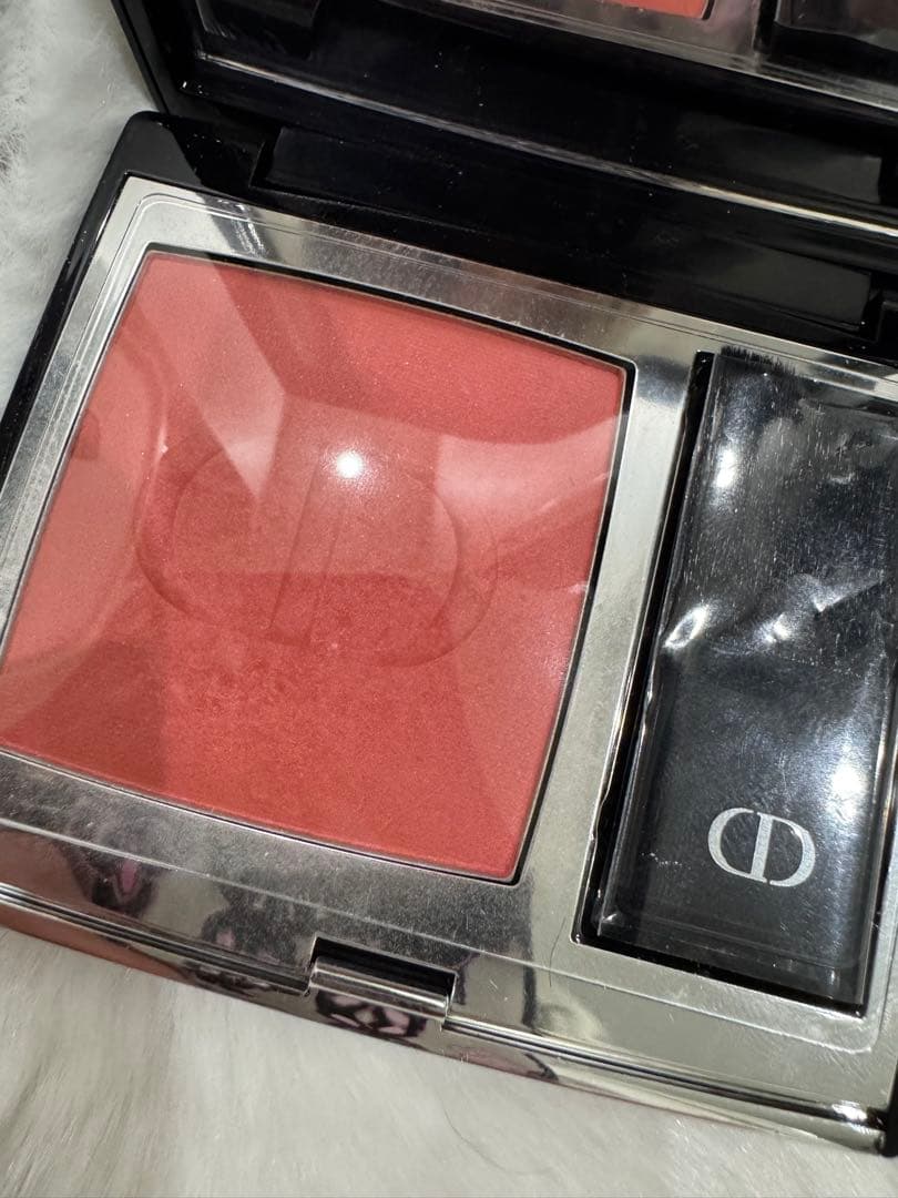 化粧品１２点まとめ売り！ディオール、シャネルその他コスメなど【新品ポーチ付き❣️】