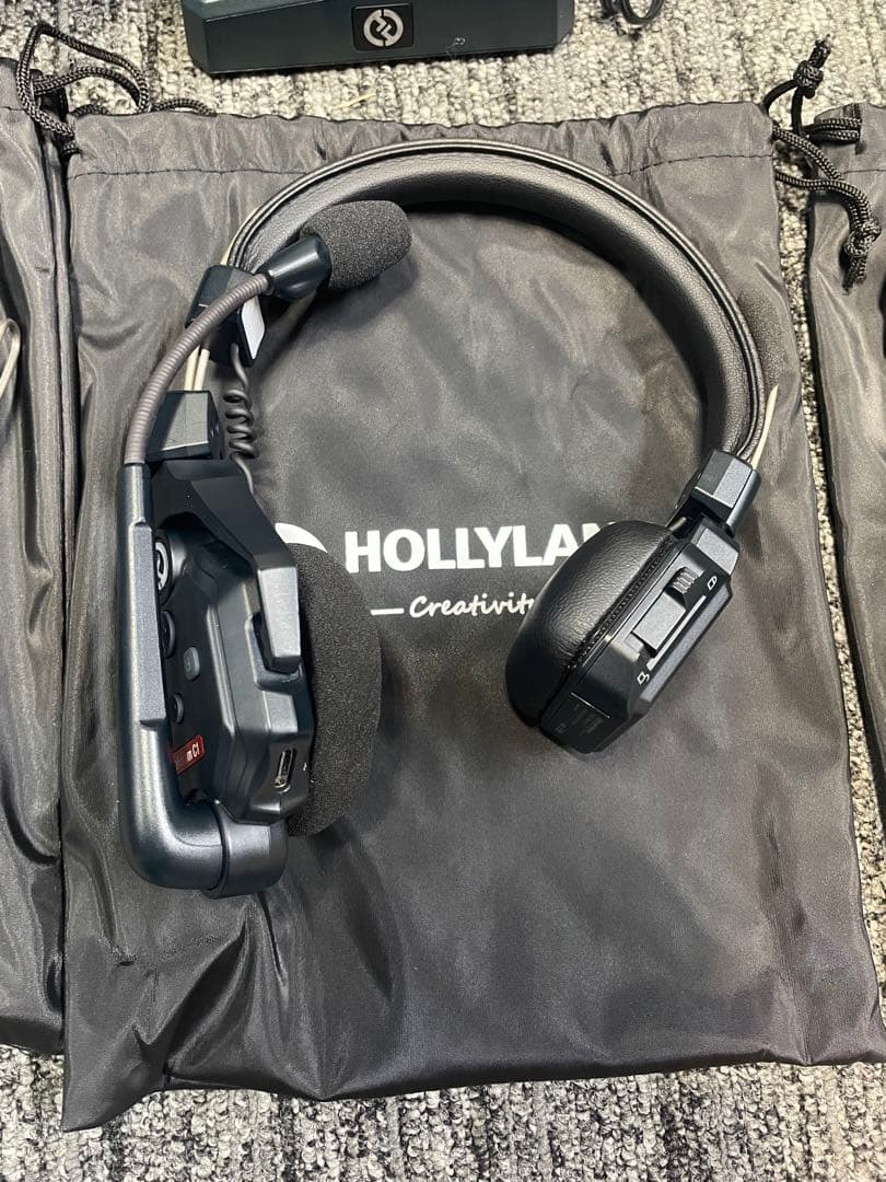 Hollyland Solidcom C1 ワイヤレスインカムシステム　4個