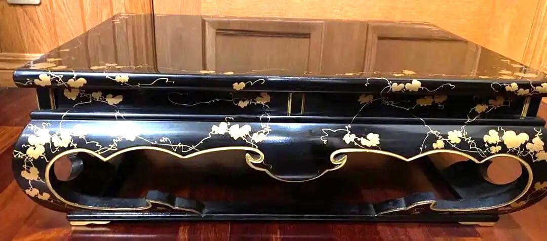 漆器、蒔絵の花台、大きい