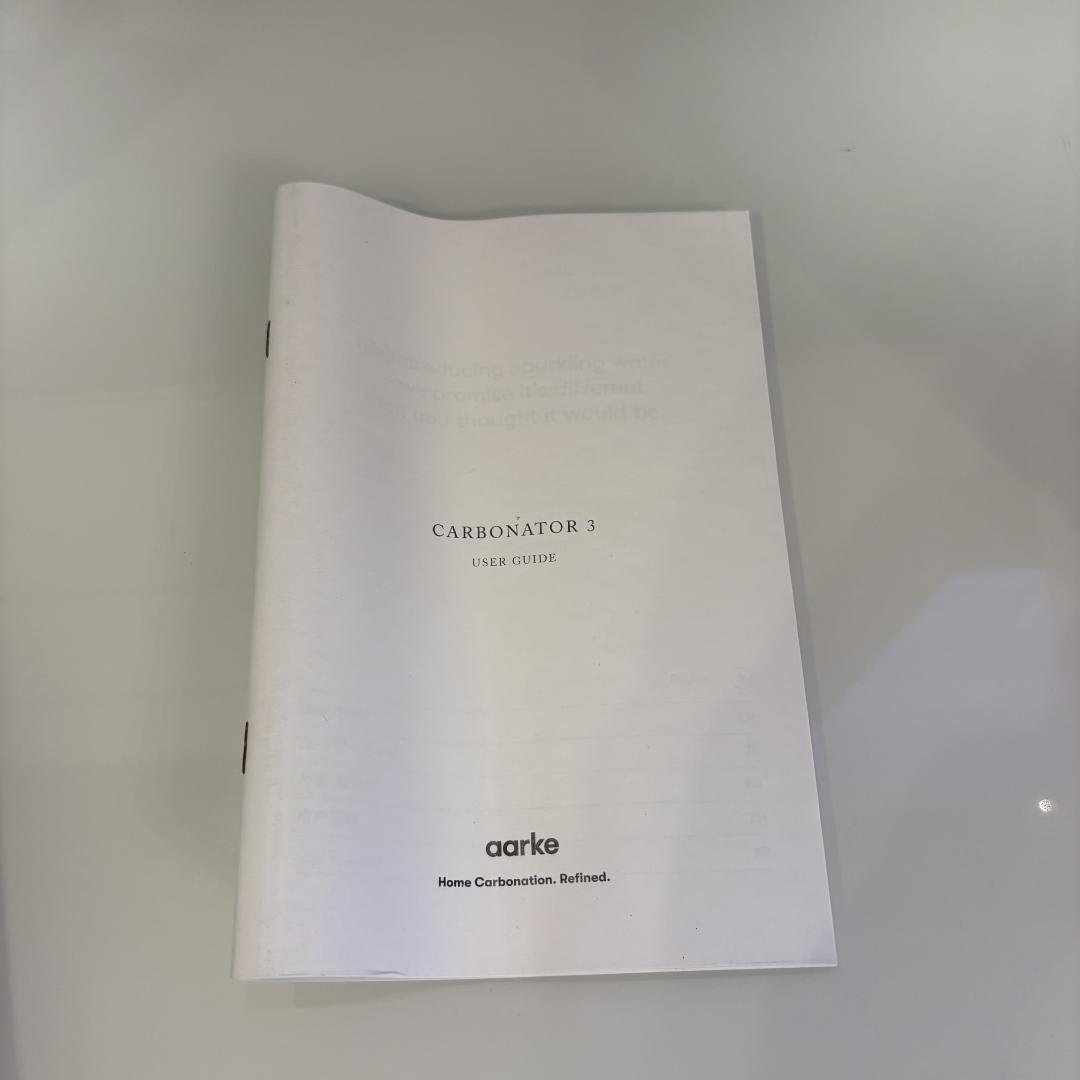 【aarke　美品】　新品ガス・新品ボトル付き　(アールケ 炭酸水メーカー )