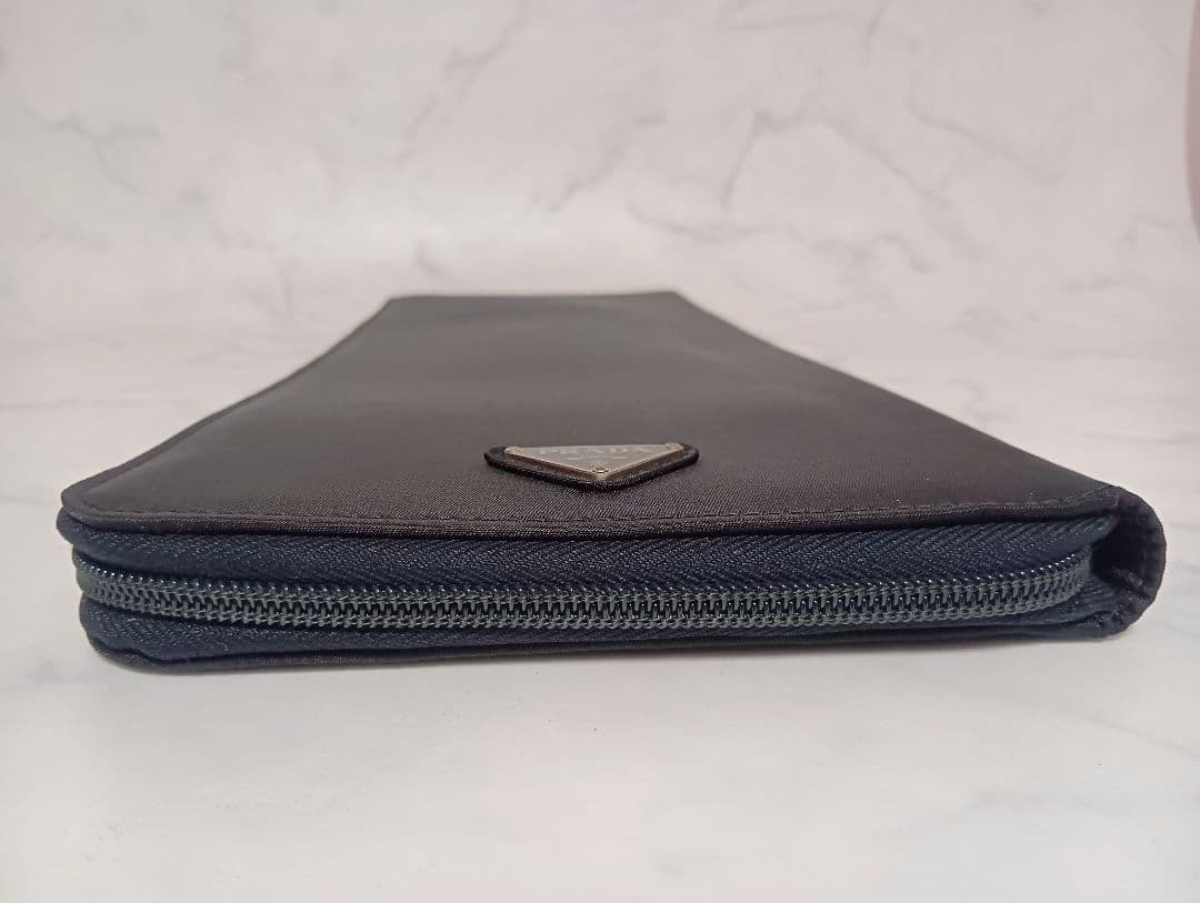 極美品 プラダ 　PRADA　ネクタイケース　ネクタイ収納　キャリングケース