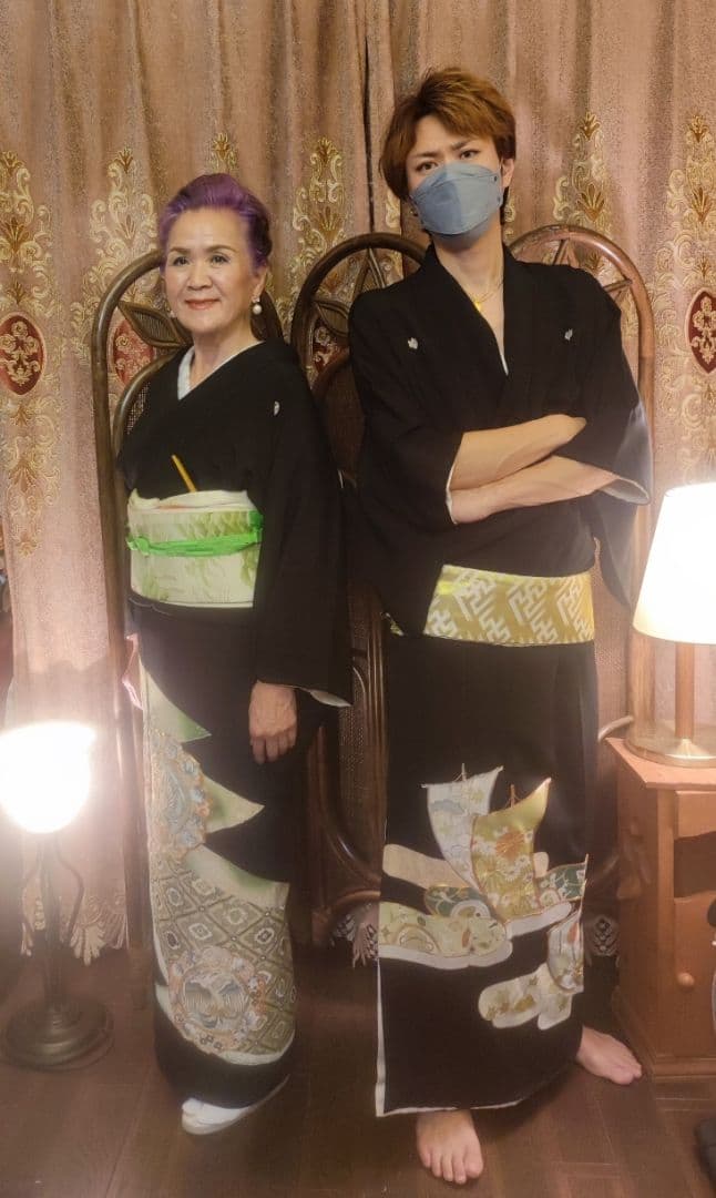 黒留袖 総刺繍 松竹梅 桐紋