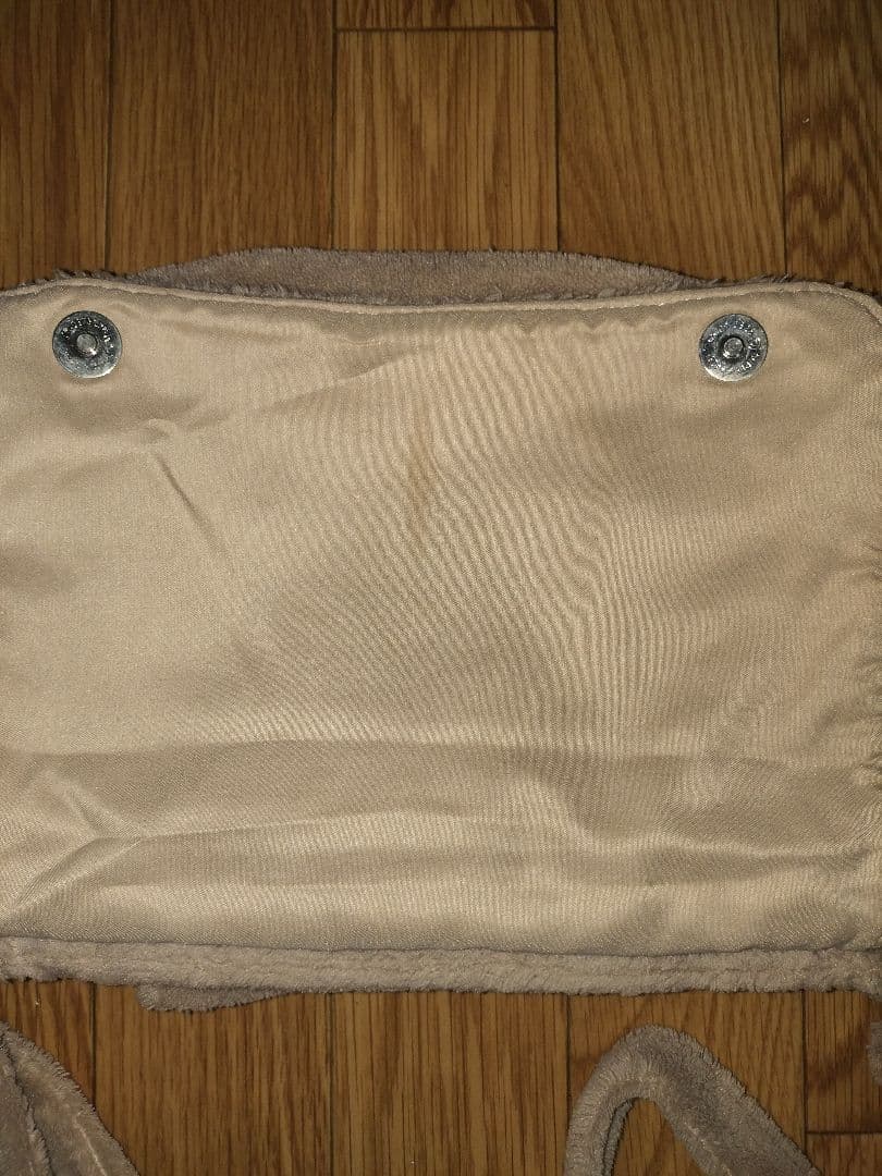 CHANEL ベージュ スエード ショルダーバッグ