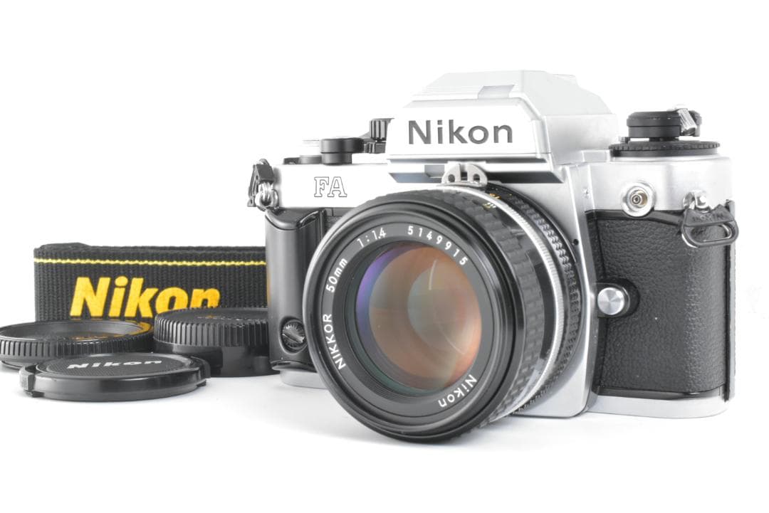 ニコン FA 35mm フィルムカメラ + Ai-s 50mm f/1.4 ニコン FA 35mm フィルムカメラ + Ai-s 50mm f/1.4