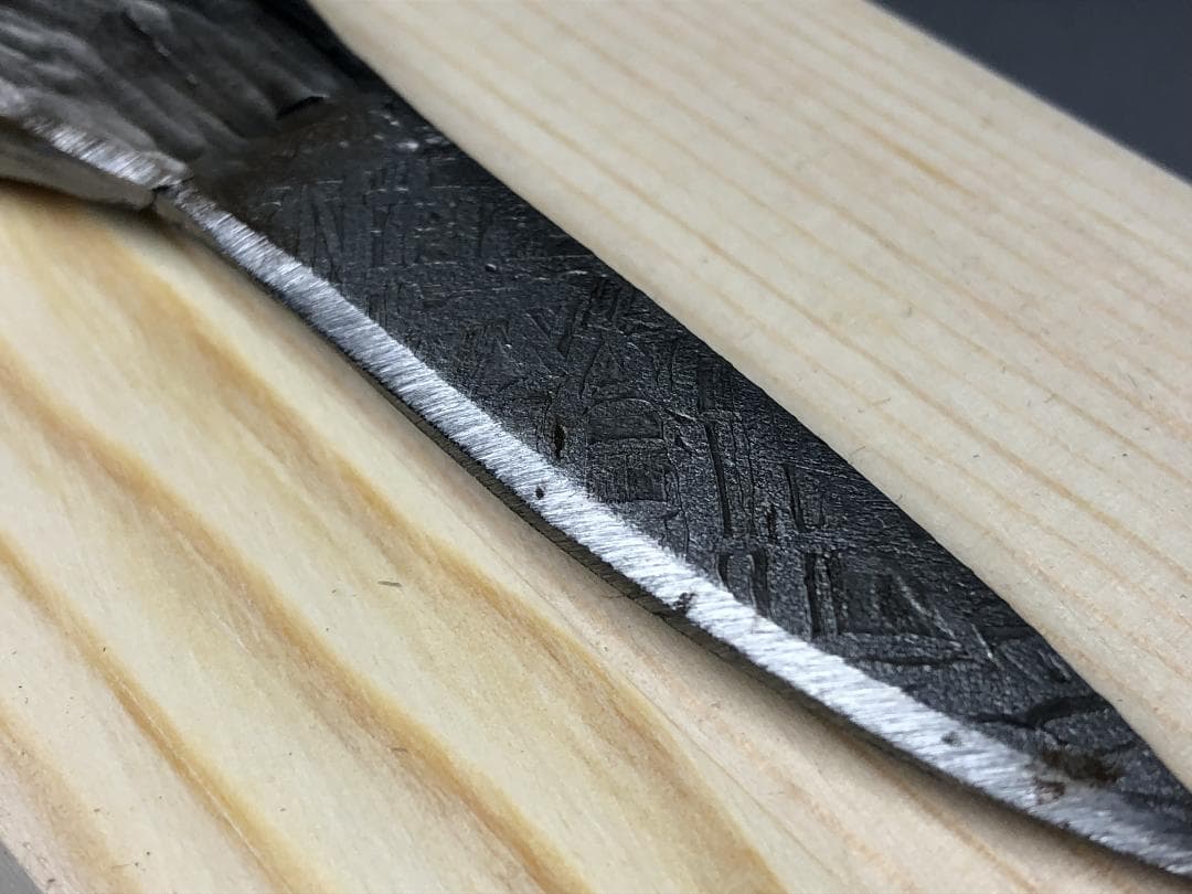 b*b様 アルタイ隕石 鉄隕石 メテオライト 模造刀 重さ約152g 共箱