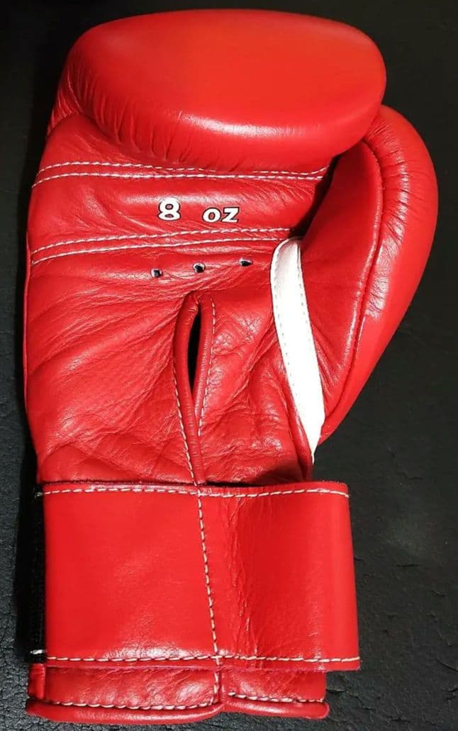 八八八Winning ボクシンググローブ 8 oz 赤 新品同様 Amazon.co.jp