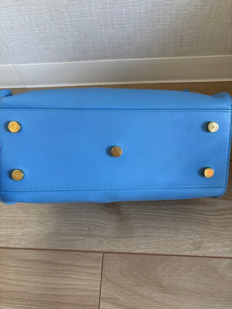 SAINT LAURENT ブルーハンドバッグ YSL