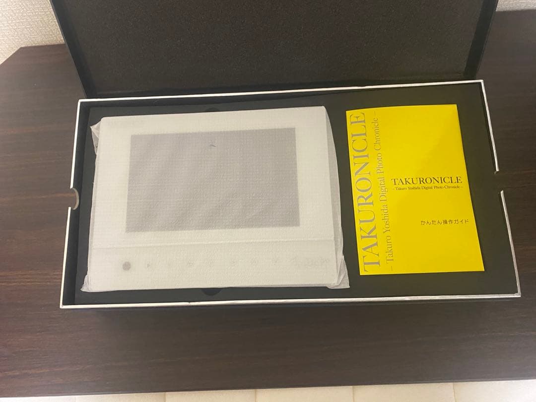 新品未使用完全受注生産　吉田拓郎　TAKURONICLE デジタルフォトフレーム