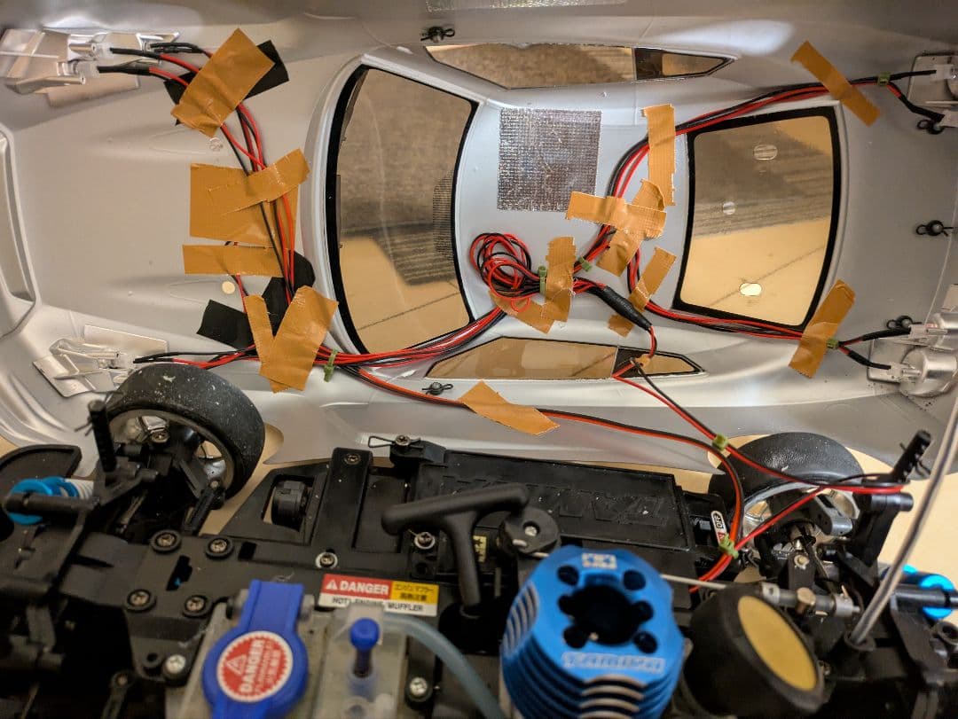 タミヤ TGB GTR 電飾付き エンジンラジコン