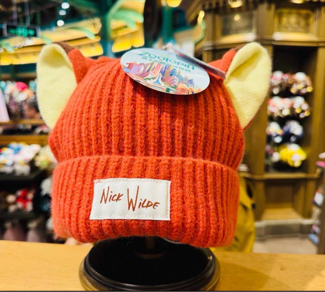 上海ディズニー限定ズードピア ニック耳付きニット帽子 - メルカリ