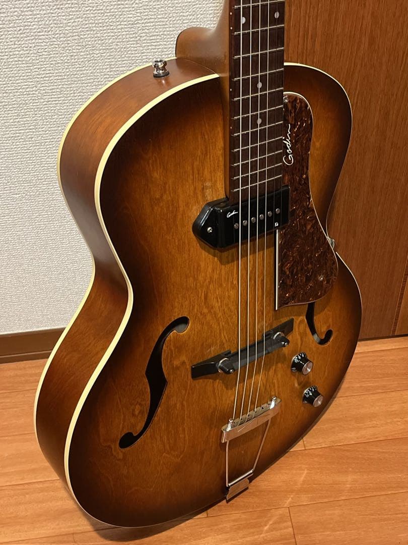 ギター Godin 5th Avenue Kingpin P90 CognacBurst