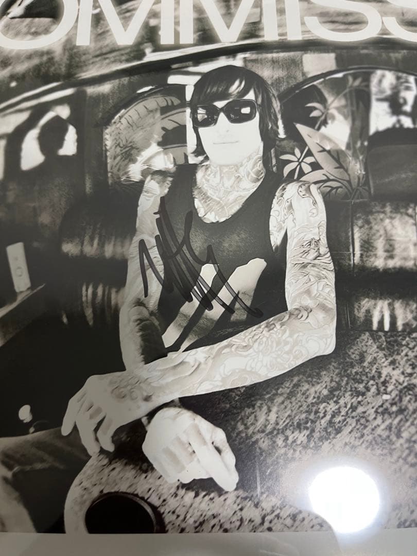 Mitch Luckerサイン入りポスター デスコア Commissioner