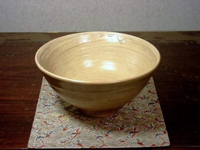 酒津焼　武者小路千家 有隣斎宗匠　書付 銘・女郎花　茶碗　無傷　共箱　保証。