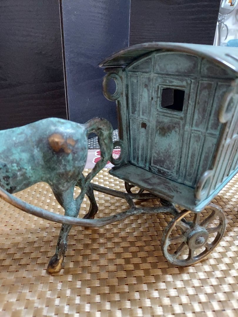 144 【価格変更】青銅製？オブジェ