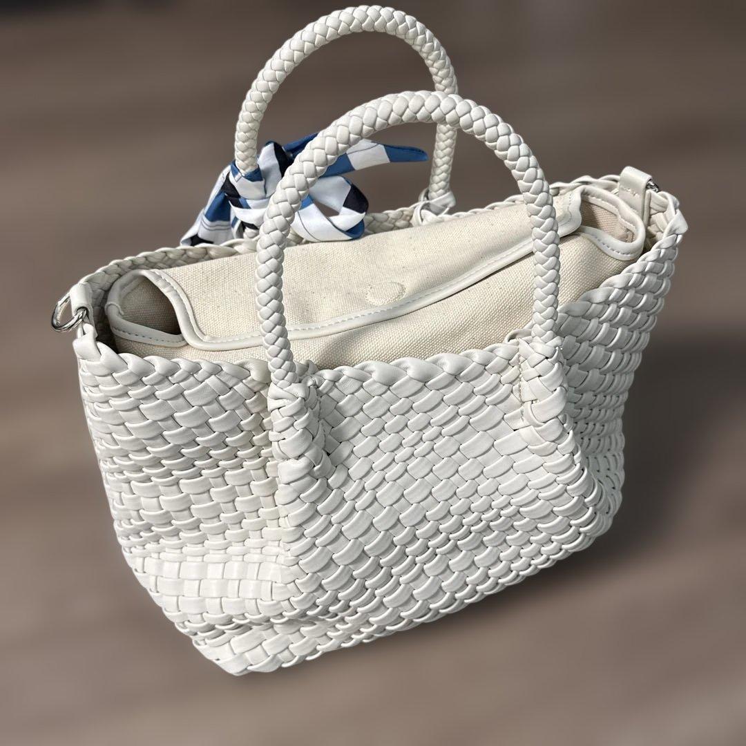 ダイアナ　DIANA イントレチャートメッシュBAG 白