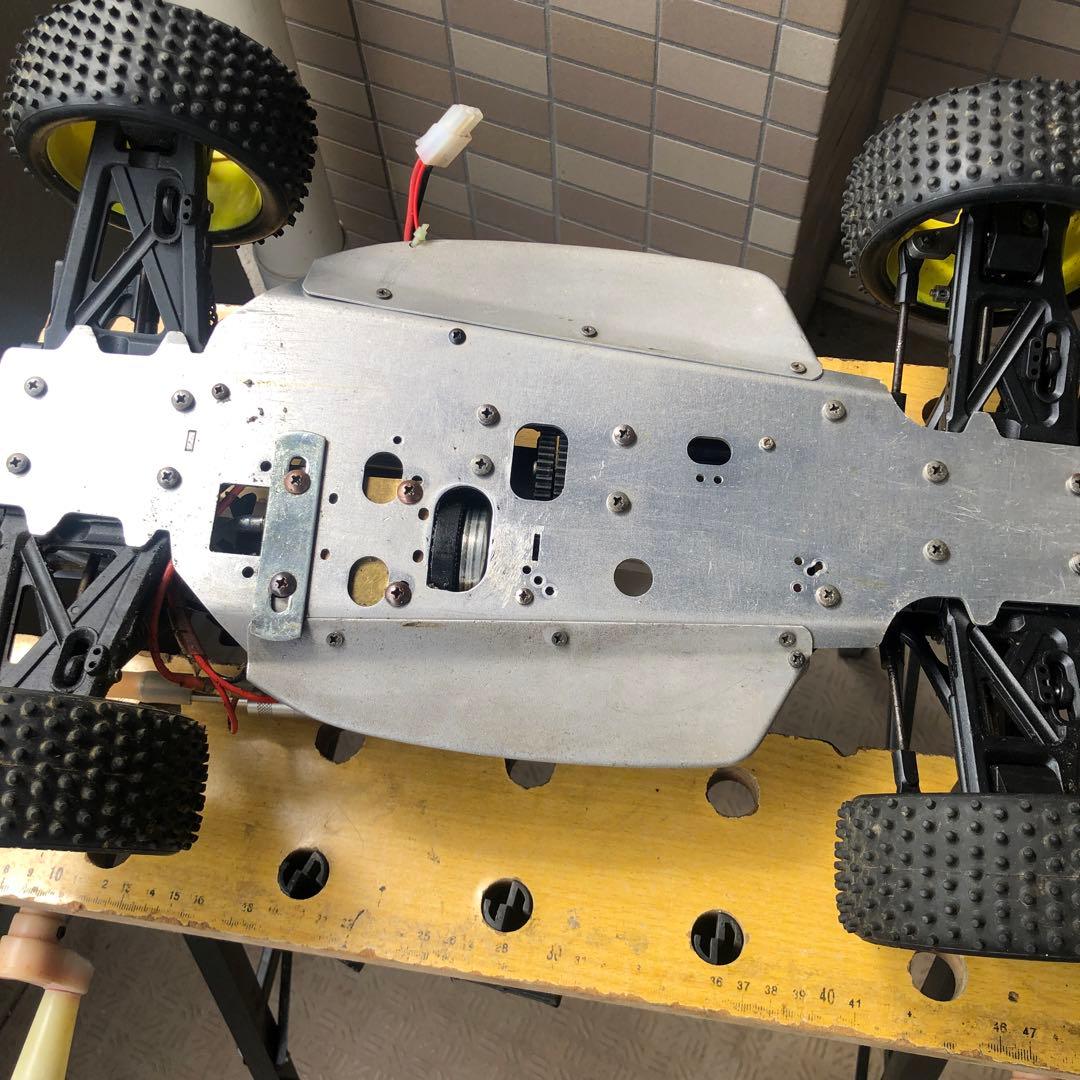 京商インファーノ　2気筒ニトロエンジン搭載