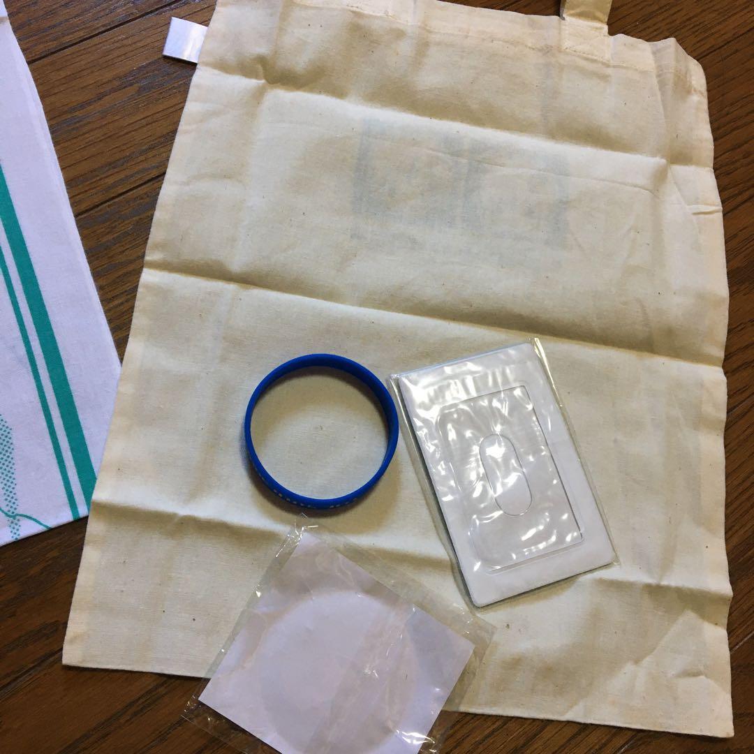 送料込み　テイルズ　うちわ　カード　缶バッジ　タオル　マスコット　グッズ　セット