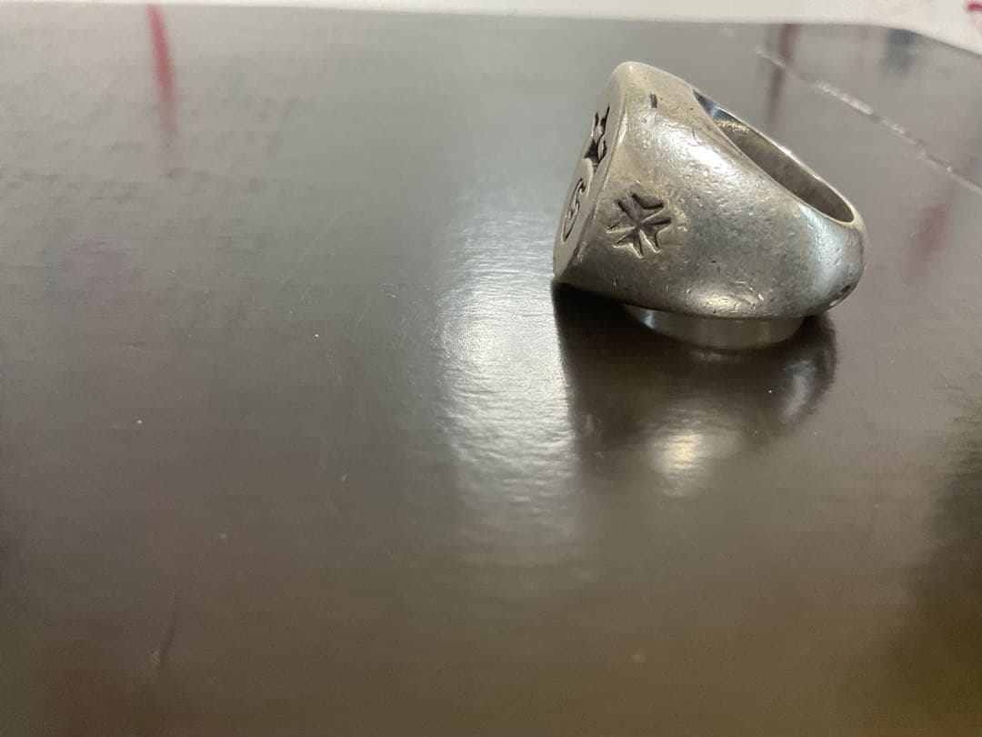 ガボール　王冠デザインリング