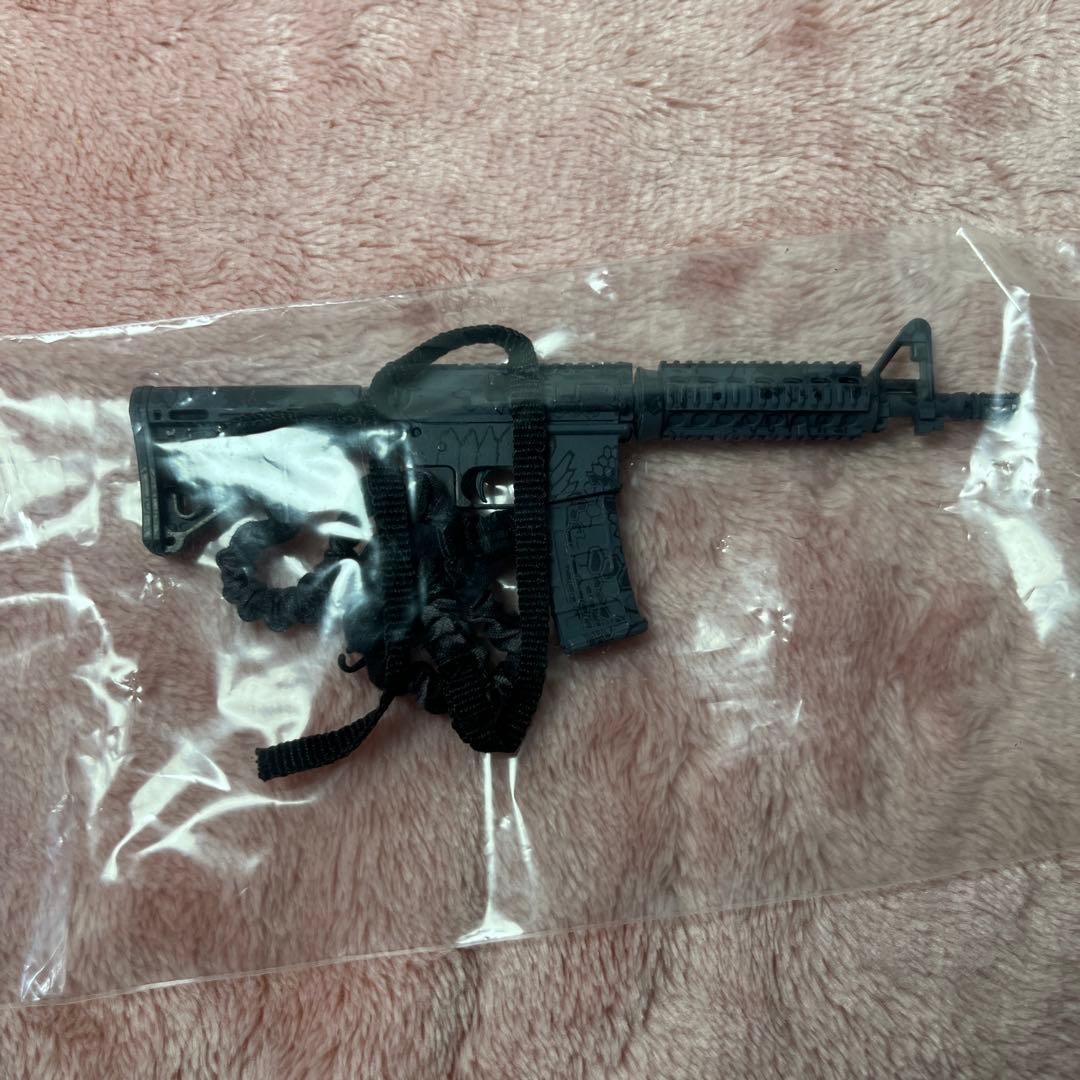 現状　ミリタリー女性　メイドアクションフィギュア用衣装　武器　アクセサリーセット