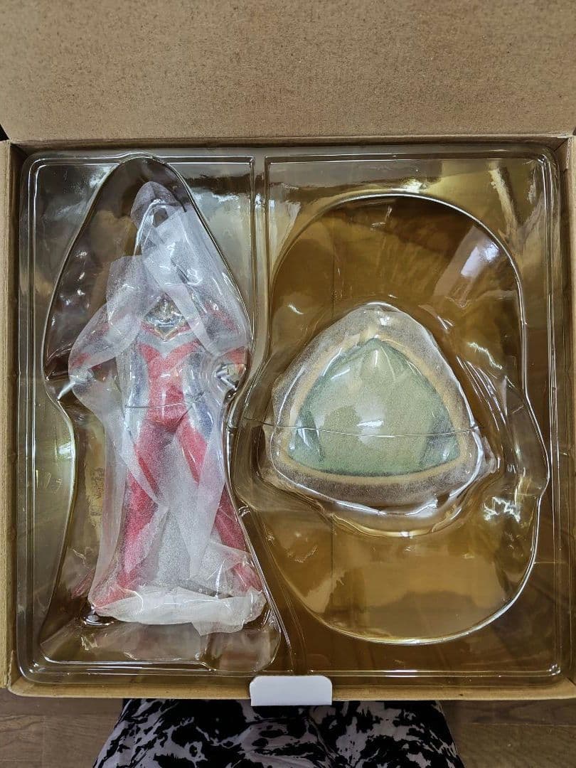 エクスプラス ウルトラマンガイア SUPREME VERSION 値下げしません