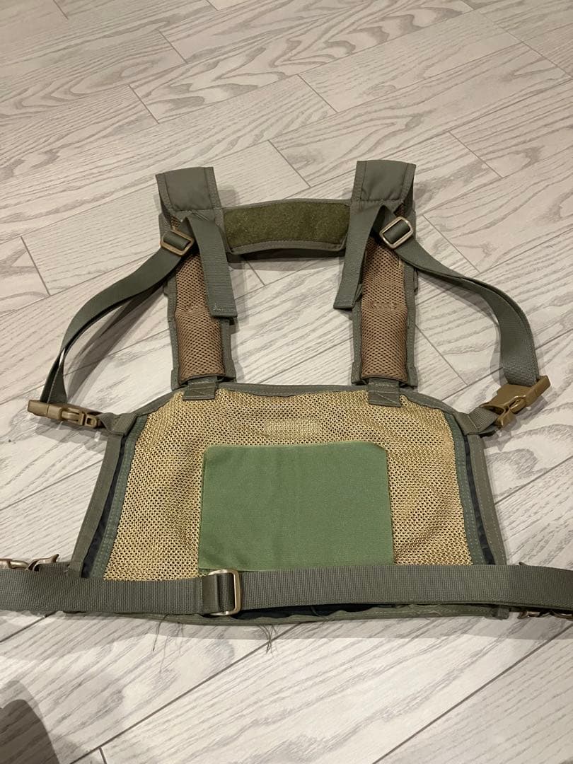 四度戦術 チェストリグ レンジャーグリーン