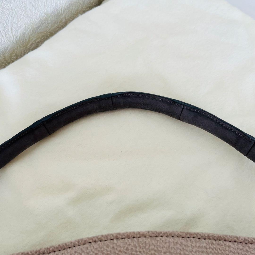 【極美品】オカジマ　皇室御用達　和装バッグ　絹100% 保存袋　利休　花柄　刺繍