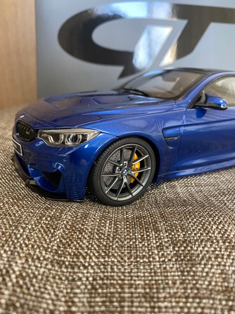 限定出品　BMWM4CS GT SPIRIT 1/18 ミニカー