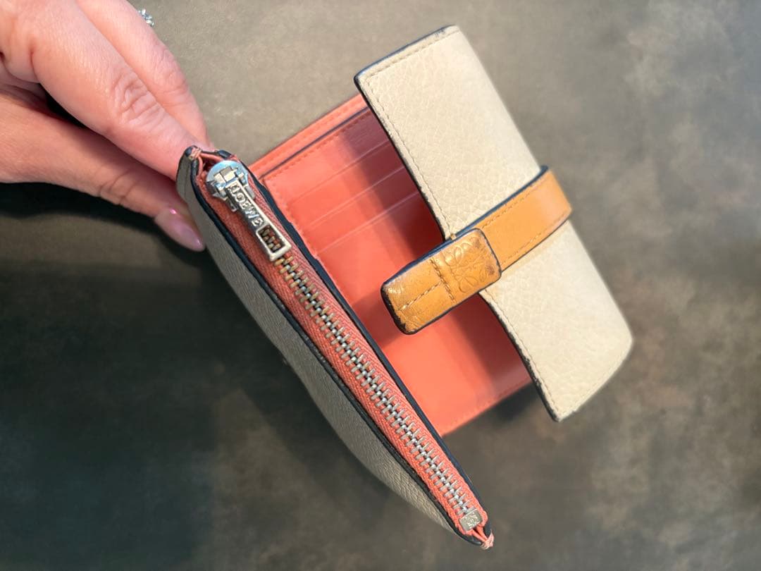 LOEWE ベージュ 三つ折り財布 保存袋・箱付き / ロエベ / 財布 /