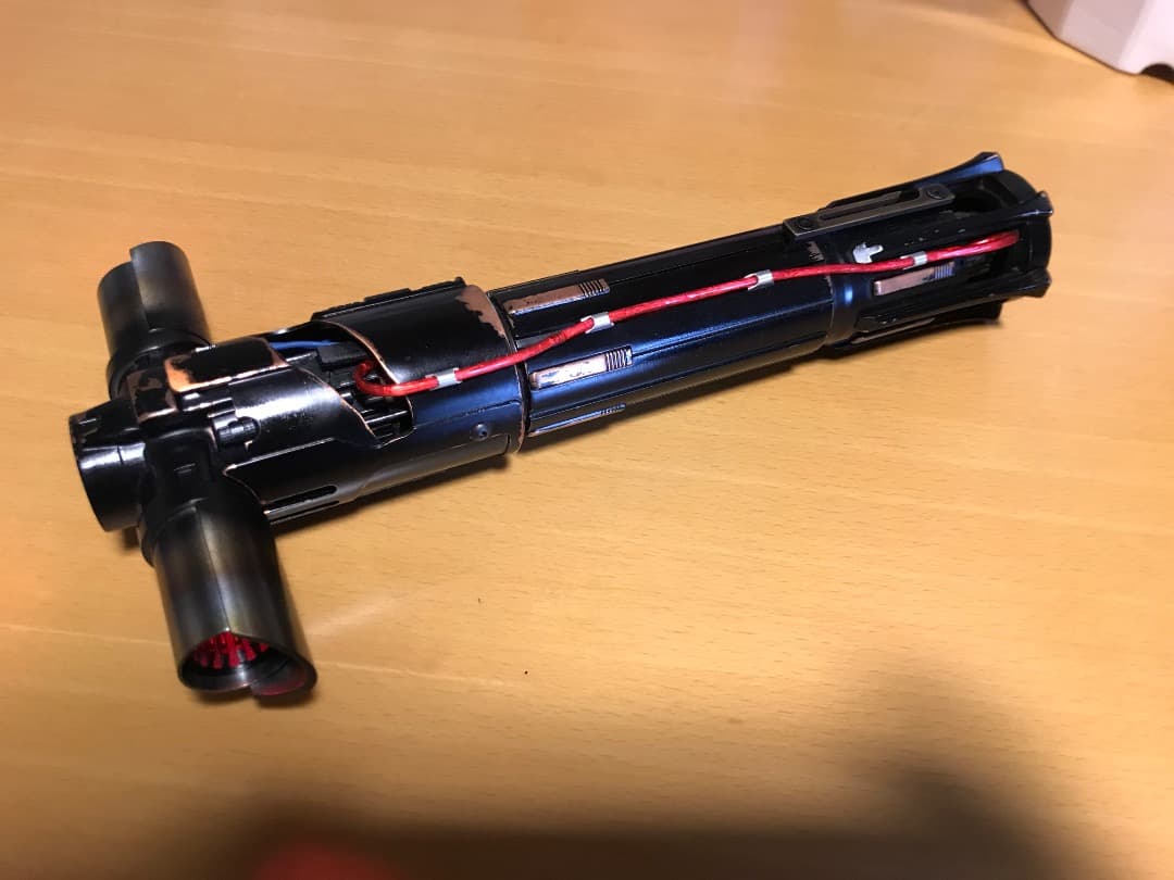 カスタムライトセーバー　クロスガード　カイロレン　kr