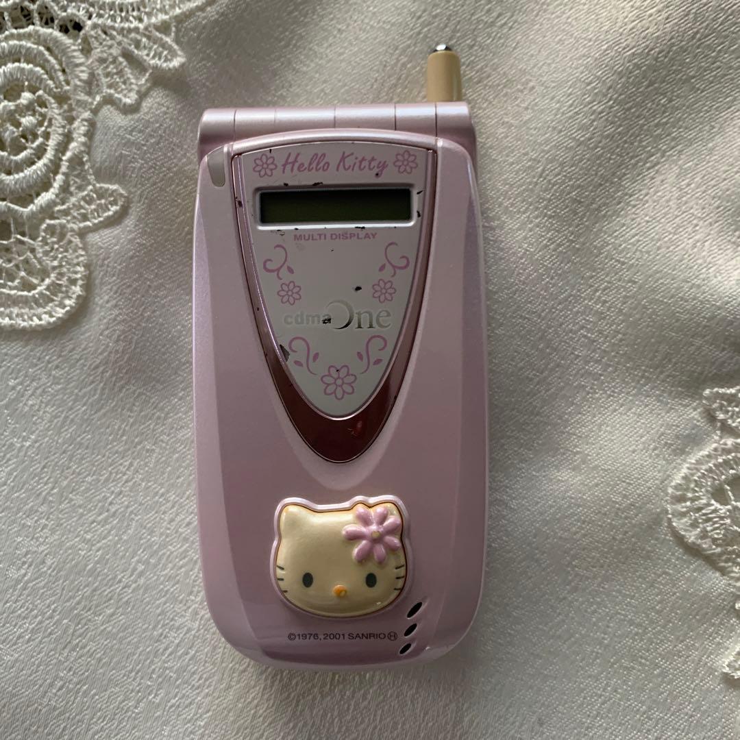 Kisinoh様専用になります auガラケーサンリオハローキテイ - メルカリ