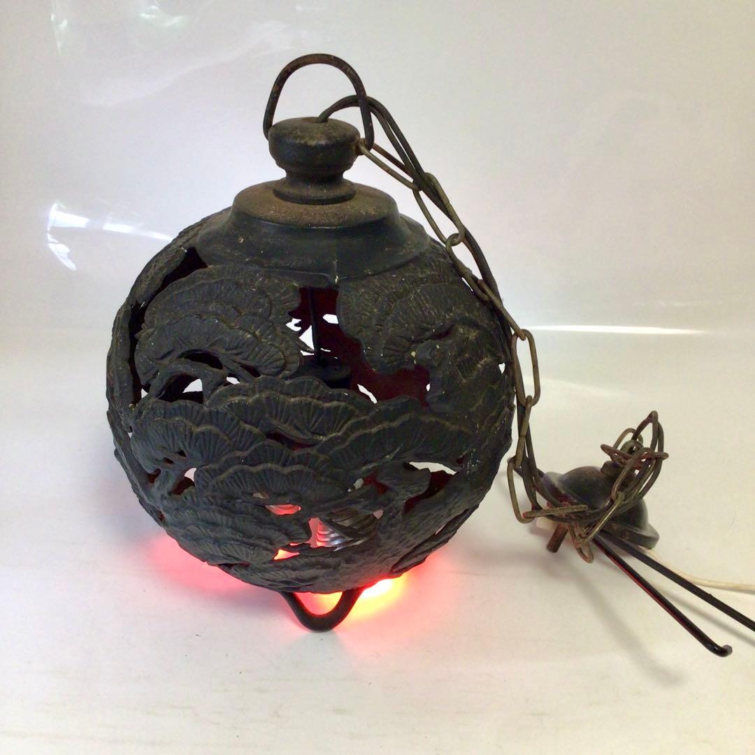 松透丸形吊灯篭 アンティーク ライ トランプ 丸形 鋳鉄製透かし彫りランプ