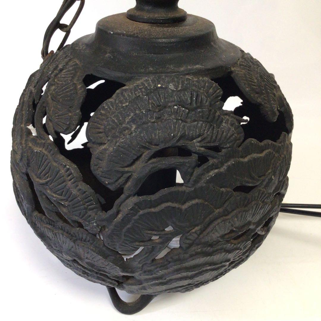 松透丸形吊灯篭 アンティーク ライ トランプ 丸形 鋳鉄製透かし彫りランプ