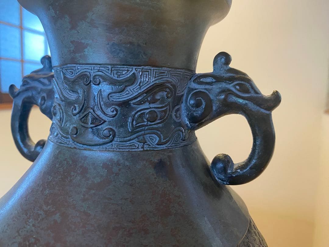 中国古玩 唐物 青銅饕餮文双耳花瓶 古青銅器 在銘 花器 花入 銅製 置物