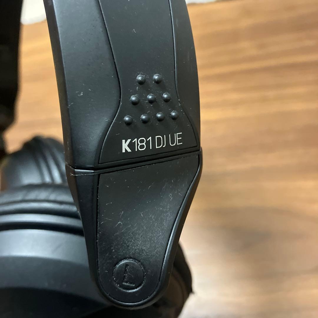 AKG DJ181 UE - 究極の低音 DJ用ヘッドホン ブラック