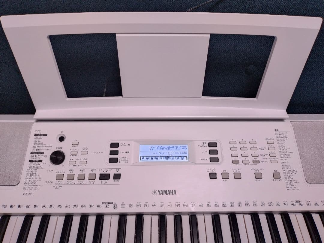 YAMAHA　電子ピアノ　EZ-300