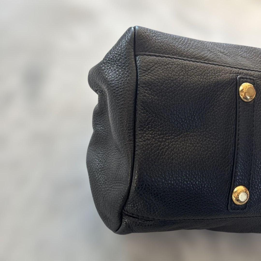 マークバイマークジェイコブス　黒 レザー ショルダーバッグ ゴールド金具